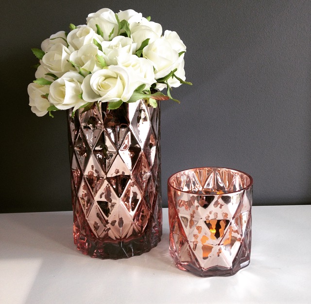 Rose gold geometric vases - Weddings Of Distinction