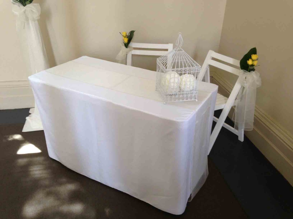 Signing table with cloth - Weddings Of Distinction