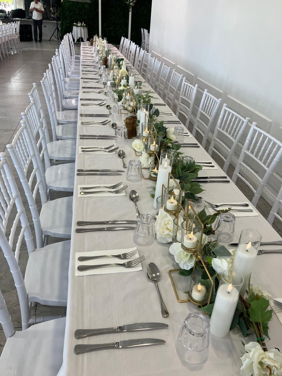 5 Gold square centrepiece - Image 2