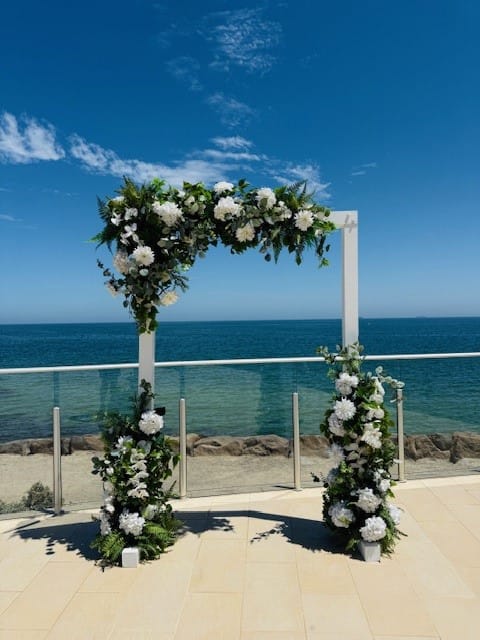 White Wooden Arbour (1.5m)