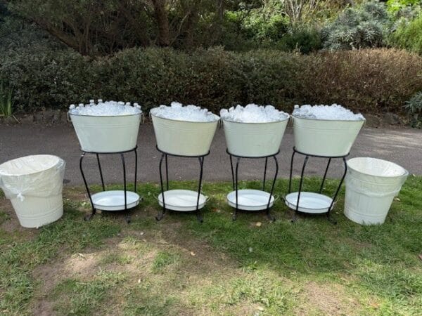 Drinks bucket on stand - Image 5