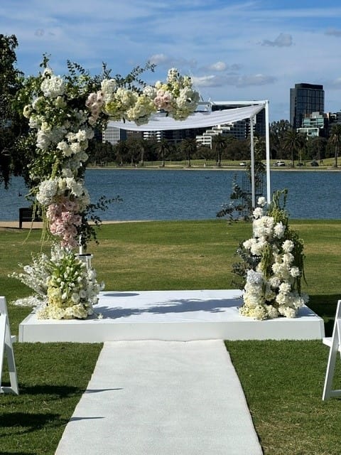 White metal Chuppah - Image 2
