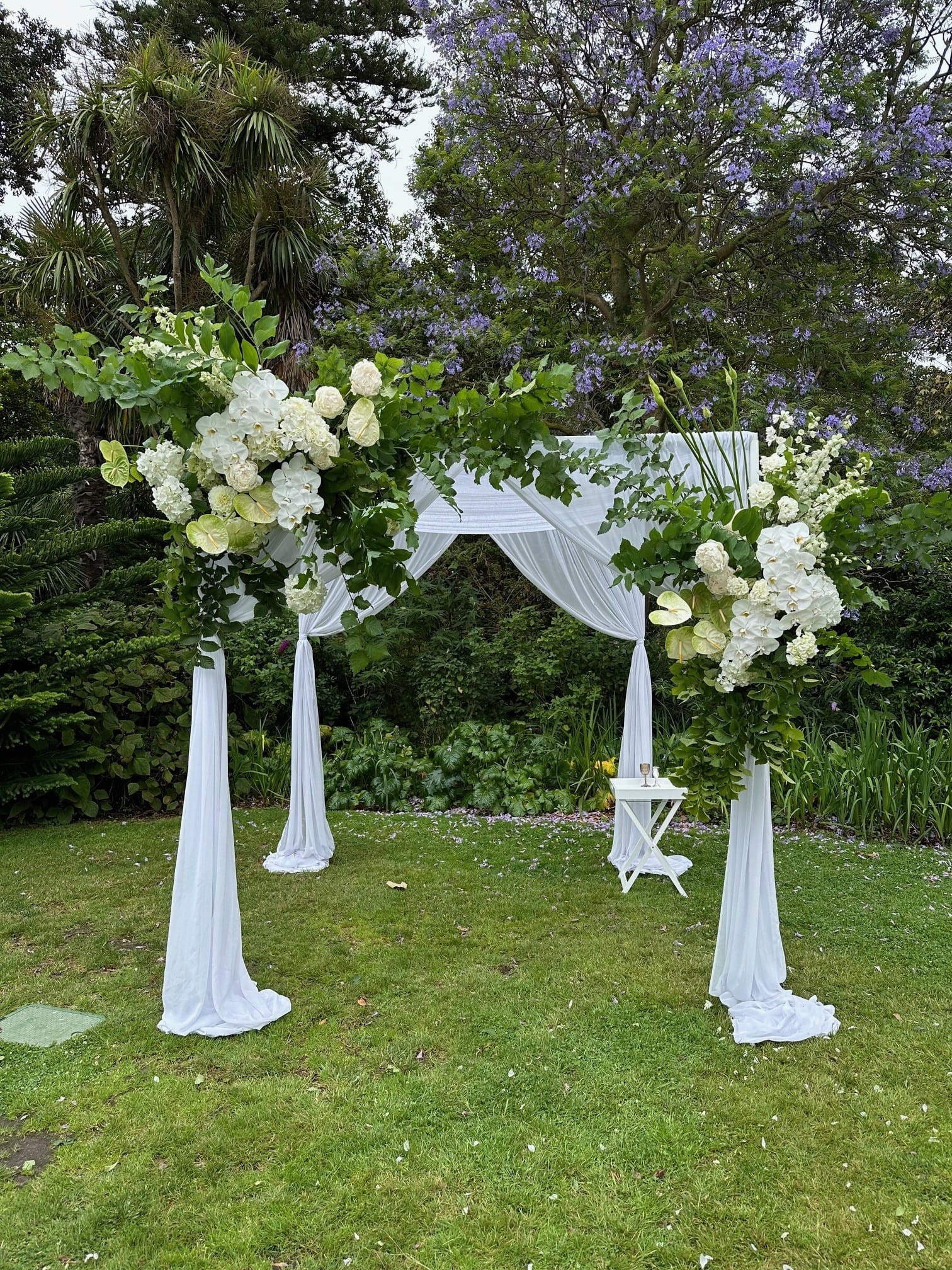White metal Chuppah - Image 6