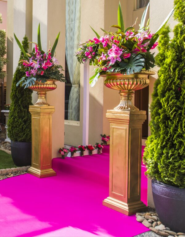 Windsor Urn and Pedestal - Gold - Image 3