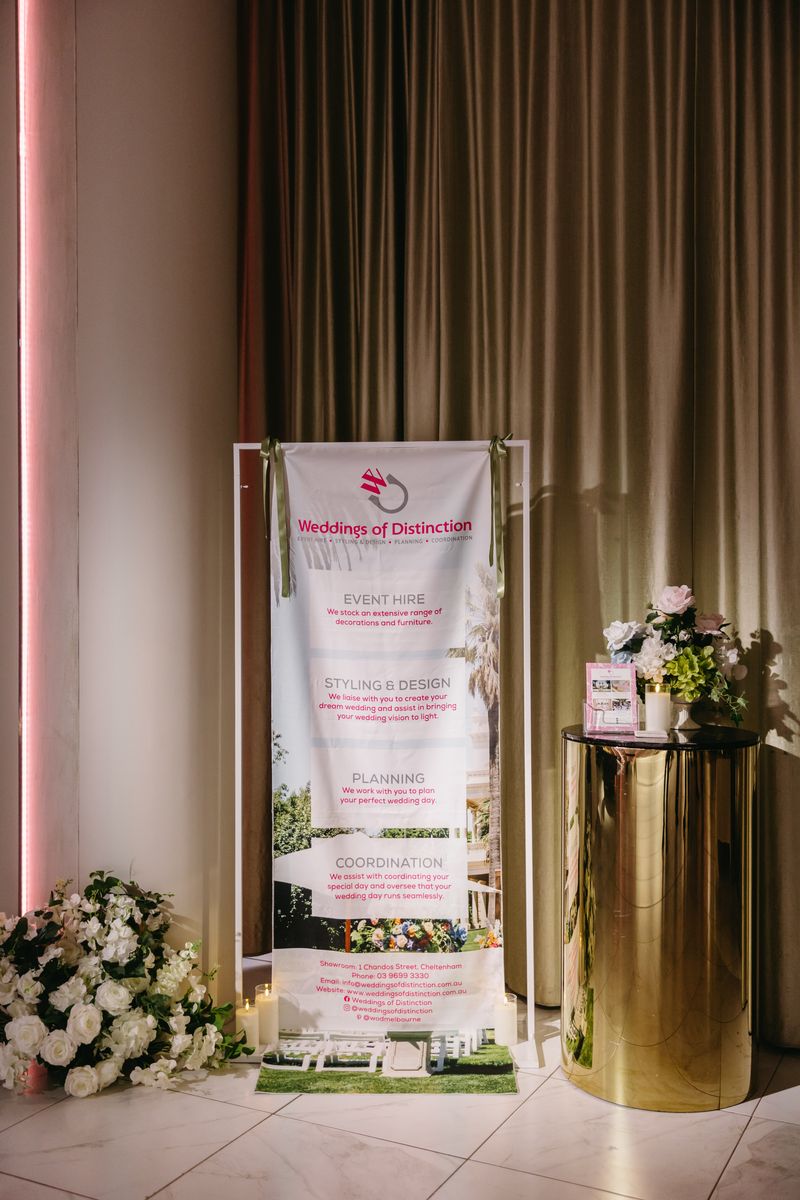 Signage stand - white (Large) - Image 3