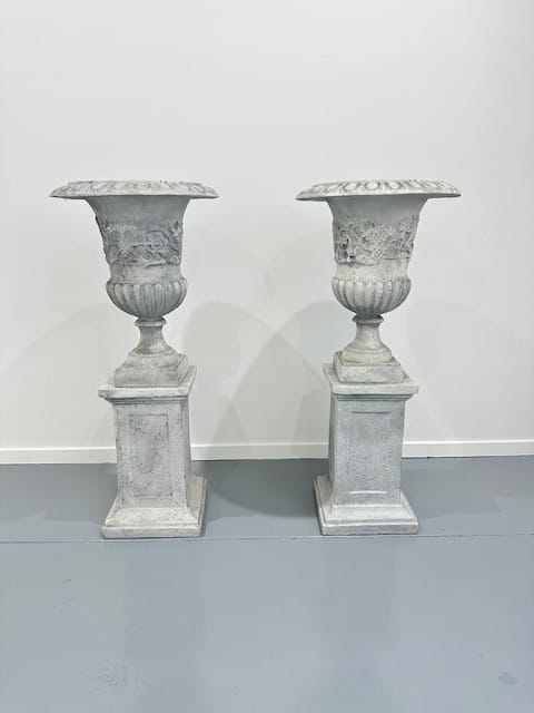 Verona Urns and Pedestals (stone-look) - Image 2